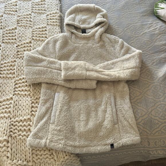 Flylow brand fuzzy fleece - Picture 1 of 3